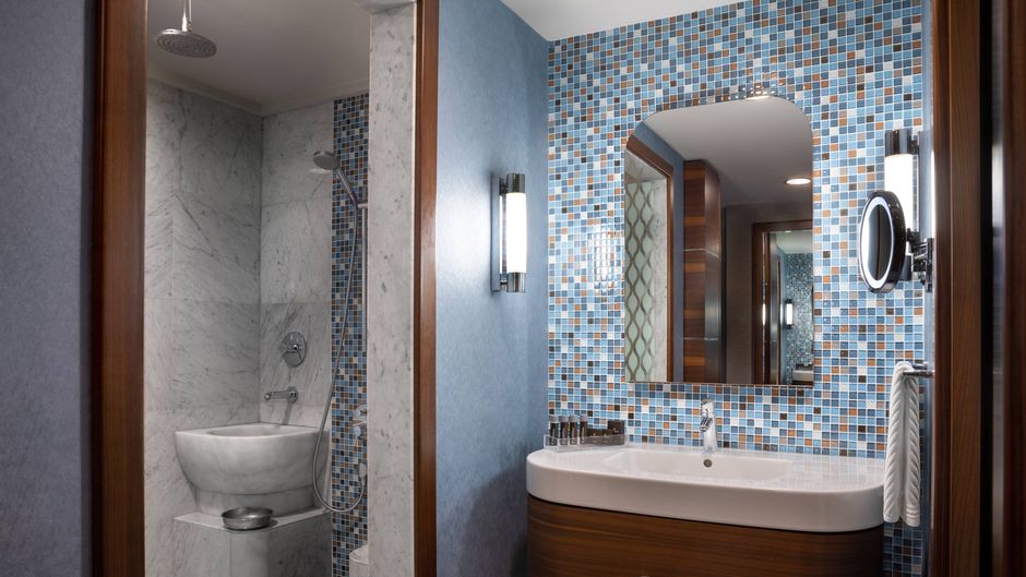 Renaissance Izmir Hotel Room