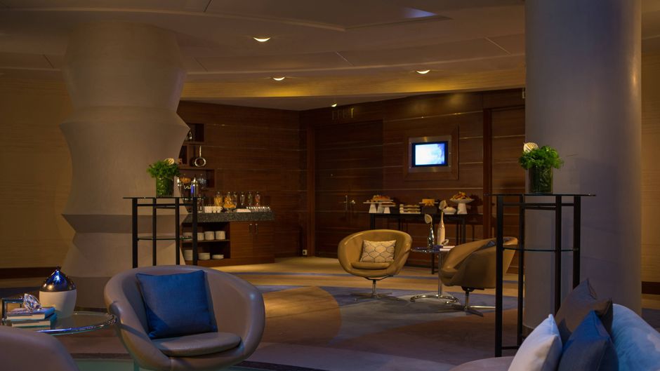 Renaissance Izmir Hotel Meeting