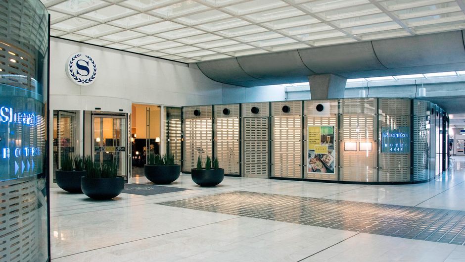 Sheraton Paris Airport Hotel & Conf Ctr Exterior