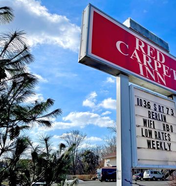 Red Carpet Inn