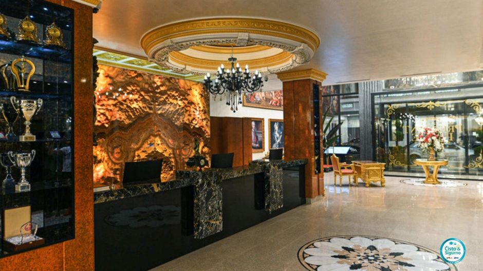 Prezident Palace Belgrade Lobby
