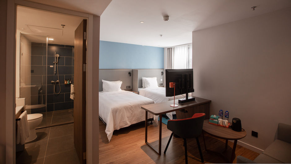 Holiday Inn Express Shantou City Center Room