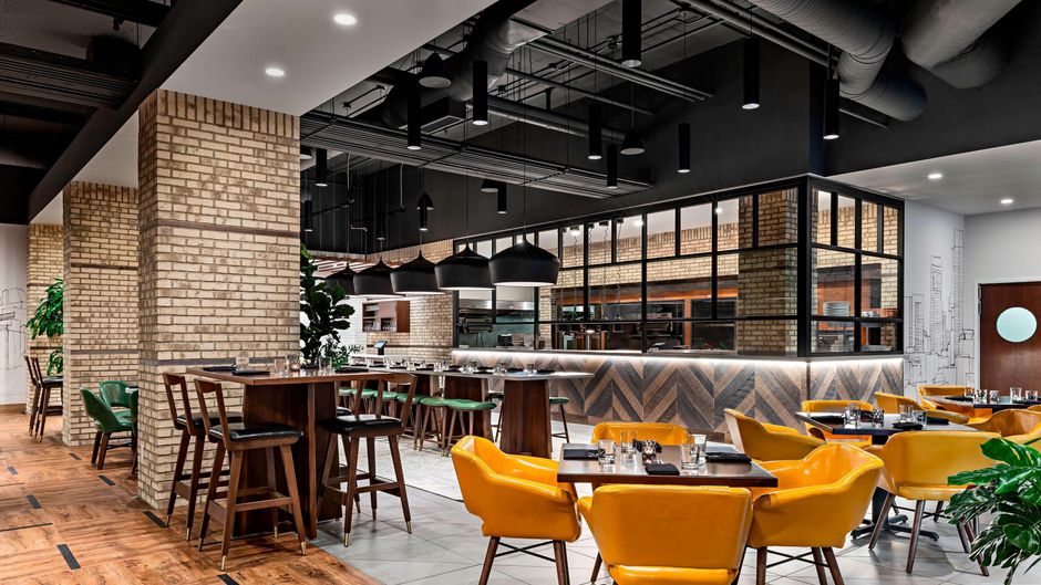 Sheraton Suites Calgary Eau Claire Restaurant