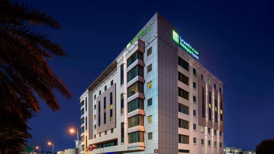 Holiday Inn Express Dubai/Jumeirah Exterior