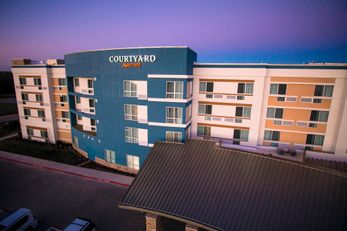 Courtyard Midlothian Conference Center