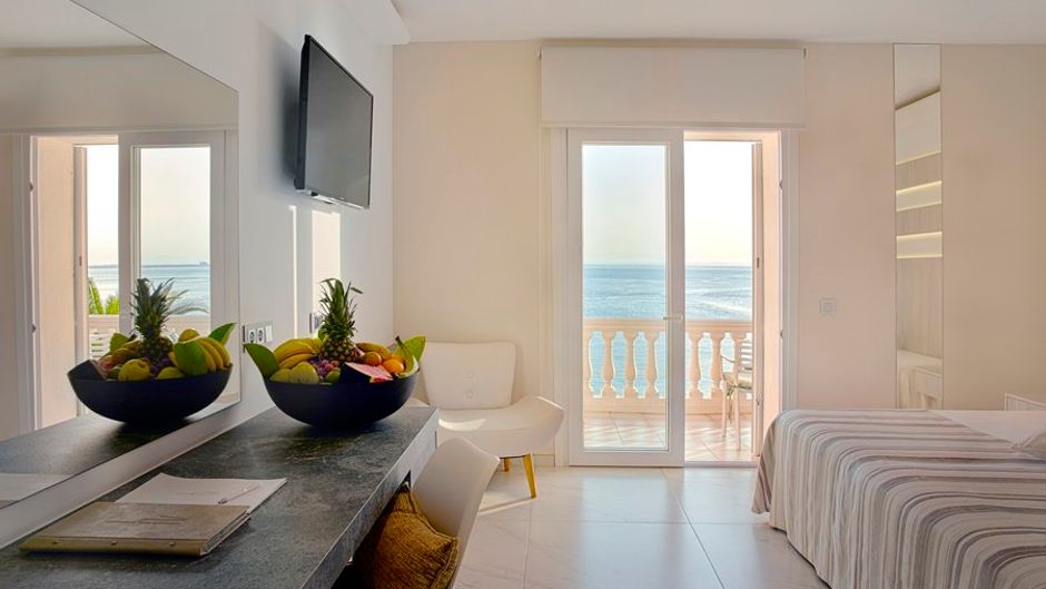 Vistabella Hotel Room