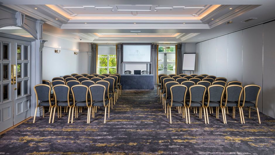 Meadowlands Hotel Meeting