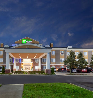 Holiday Inn Express & Suites Woodhaven