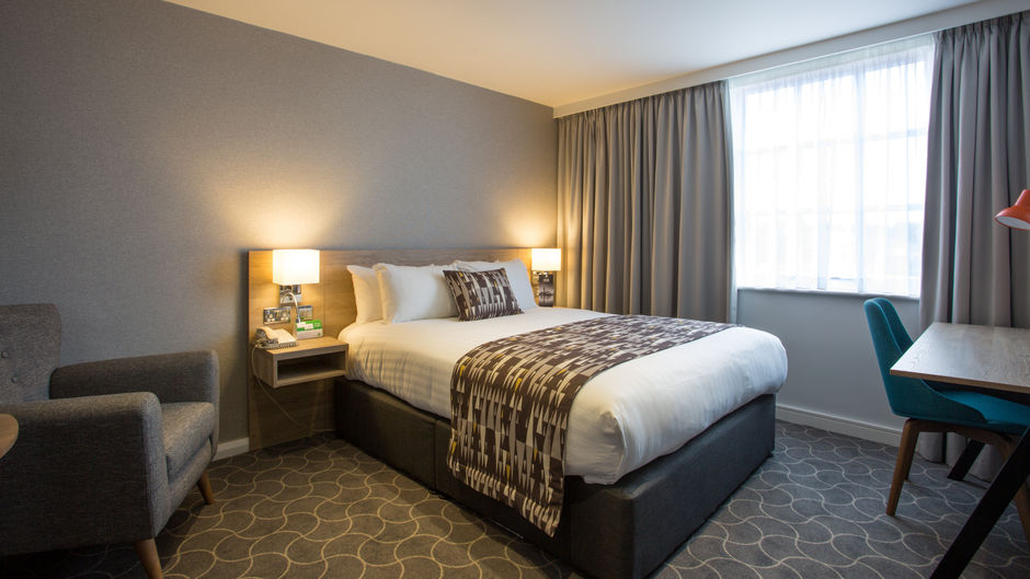 Holiday Inn Ellesmere Port Room
