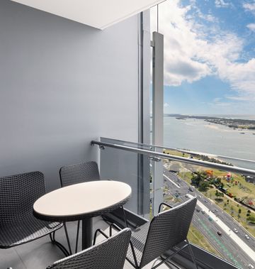 Meriton Suites Southport
