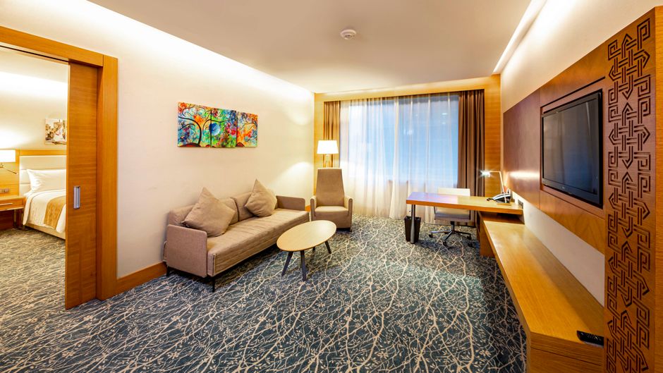 Holiday Inn Baku Suite