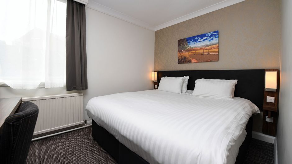 Wynnstay Arms Hotel Room