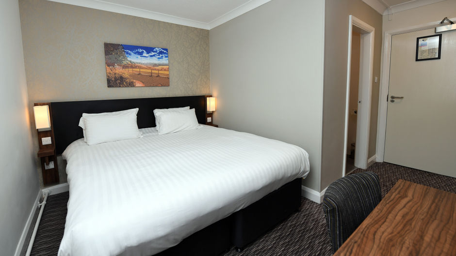 Wynnstay Arms Hotel Room