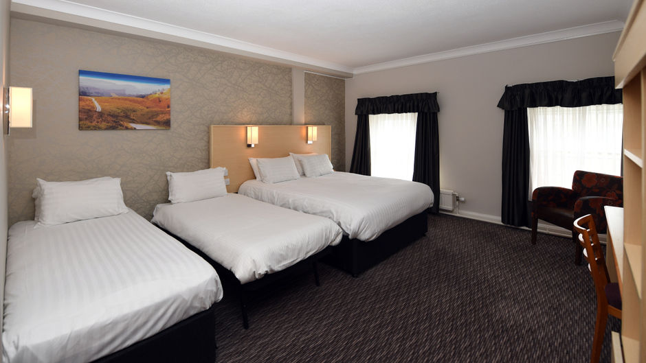 Wynnstay Arms Hotel Room
