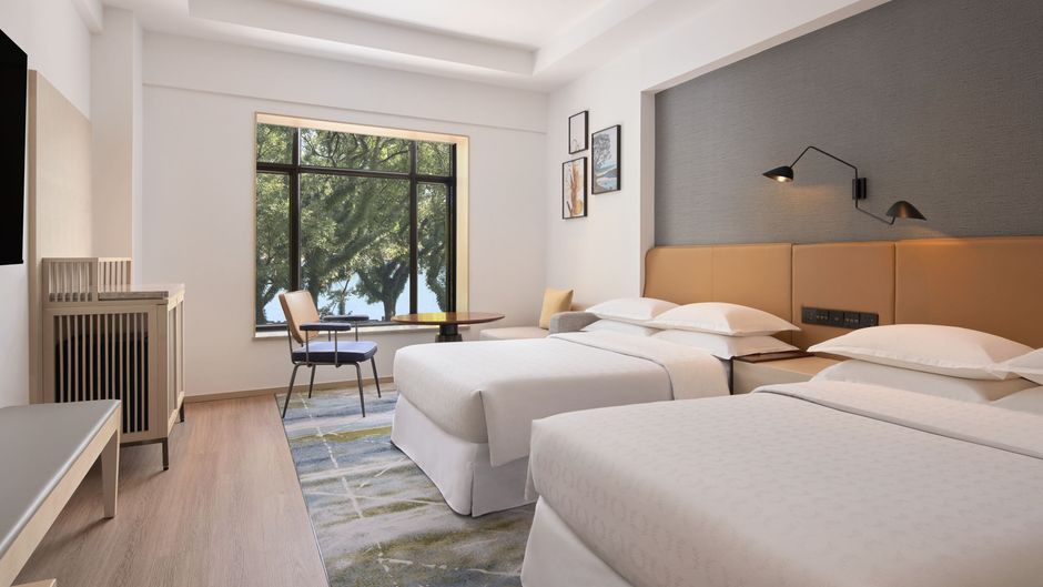 Sheraton Guilin Hotel Room