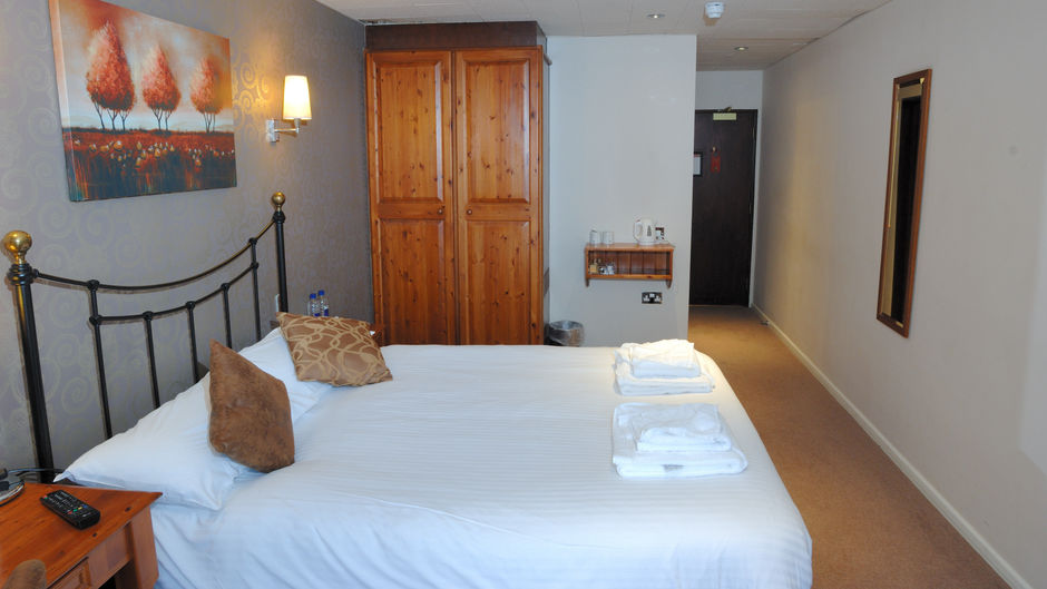 White Hart Marstons Inns Room