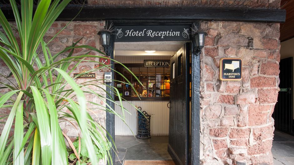 White Hart Marstons Inns Lobby
