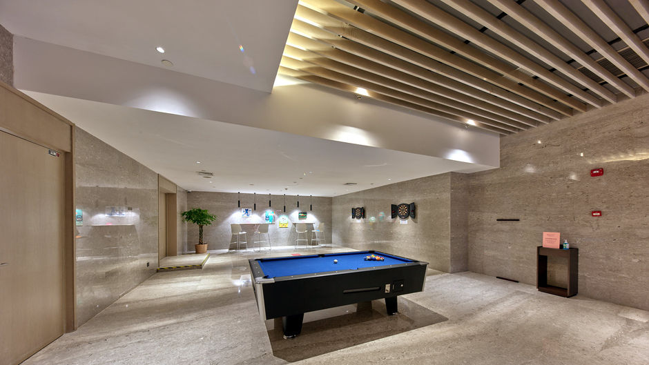 HUALUXE Nanjing Yangtze River Health Club