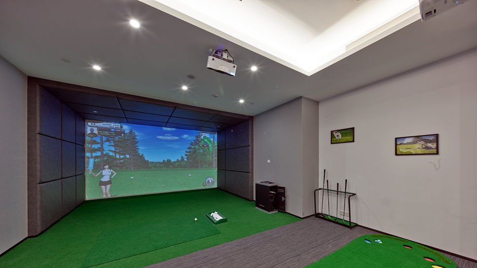 HUALUXE Nanjing Yangtze River Golf