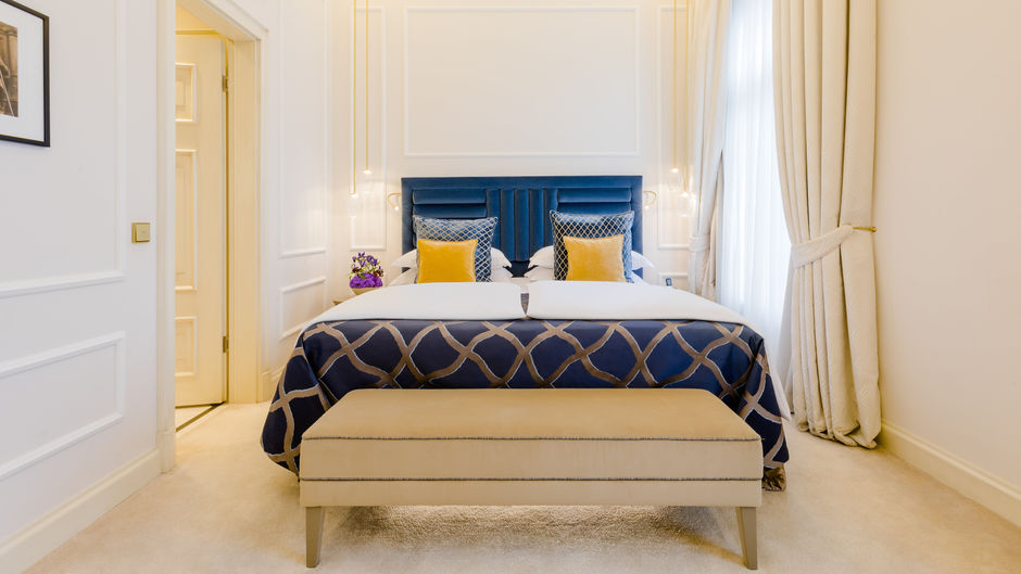Excelsior Hotel Ernst Room