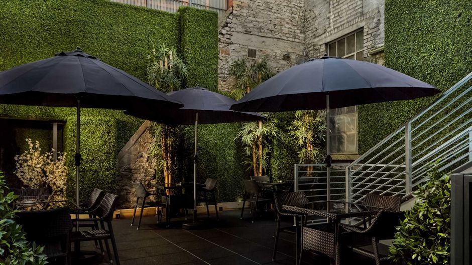Temple Bar Inn Exterior
