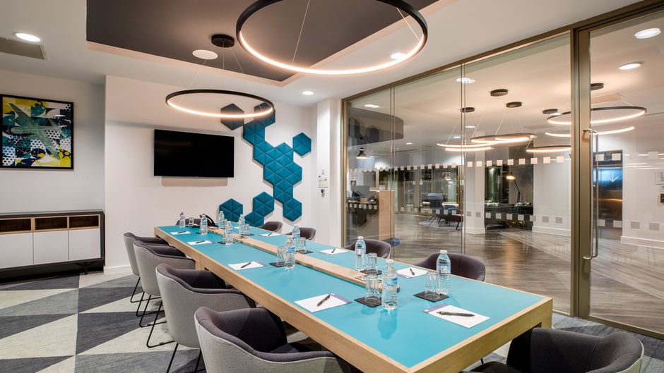 Holiday Inn Exp Cambridge West-Cambourne Meeting