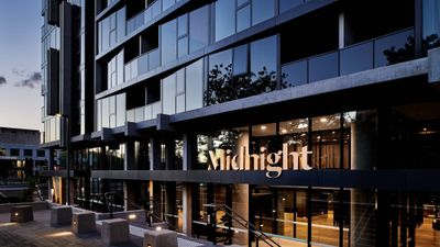 Midnight Hotel, Autograph Collection