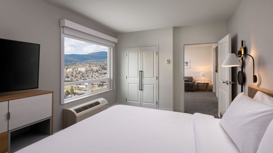 TownePlace Suites West Kelowna Suite