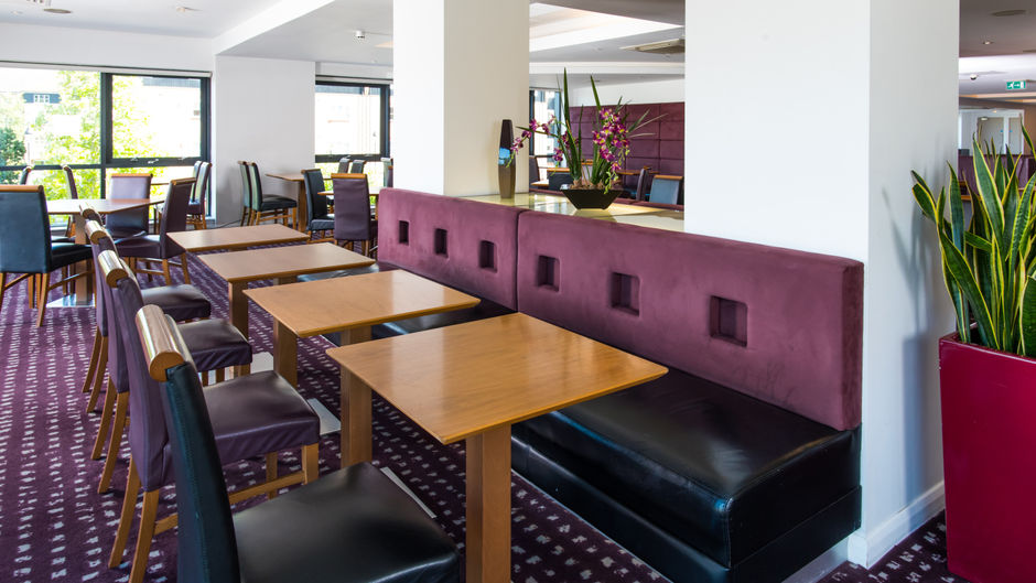 Holiday Inn Express Hemel Hempstead Restaurant