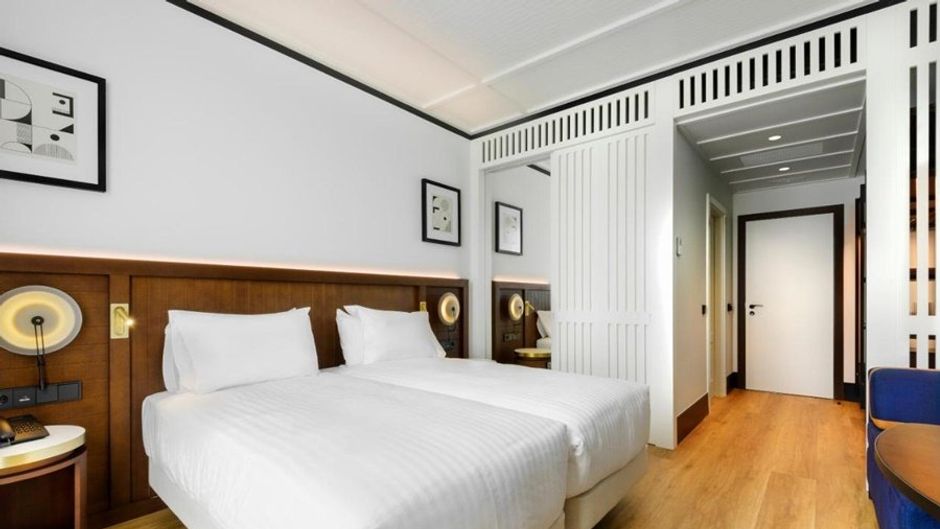 Hotel Tres Reyes San Sebastian Room