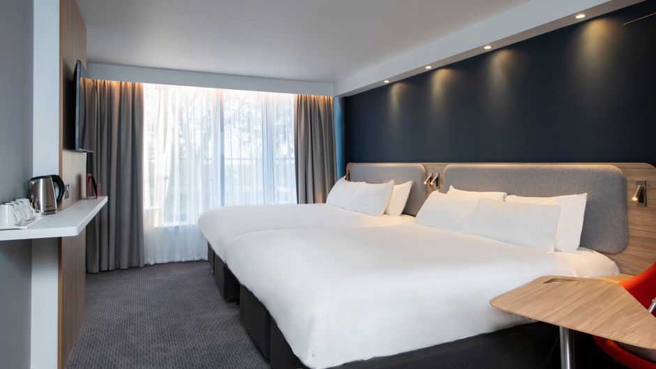 Holiday Inn Edinburgh - City West Room
