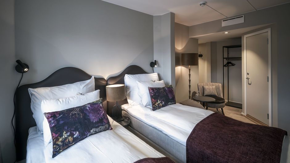 Aksjemollen Hotel Room