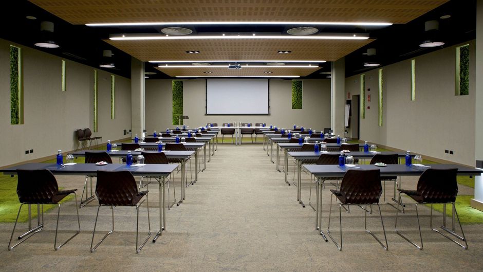 Hotel Aravaca Village Meeting