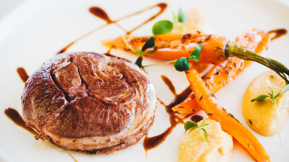 Les Flots Hotel Restaurant