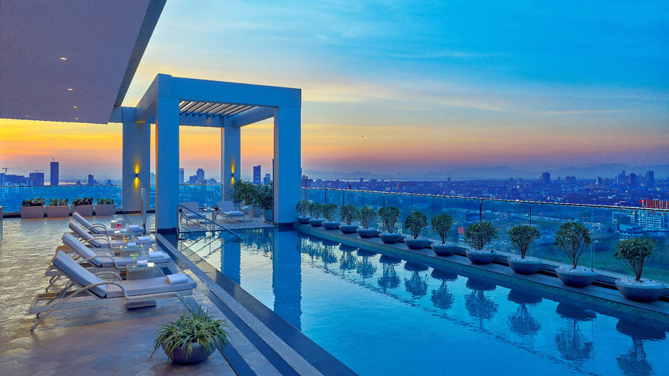 Vivanta Navi Mumbai, Turbhe Pool