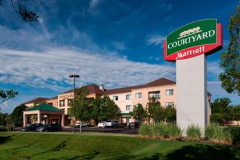 Courtyard Wichita East