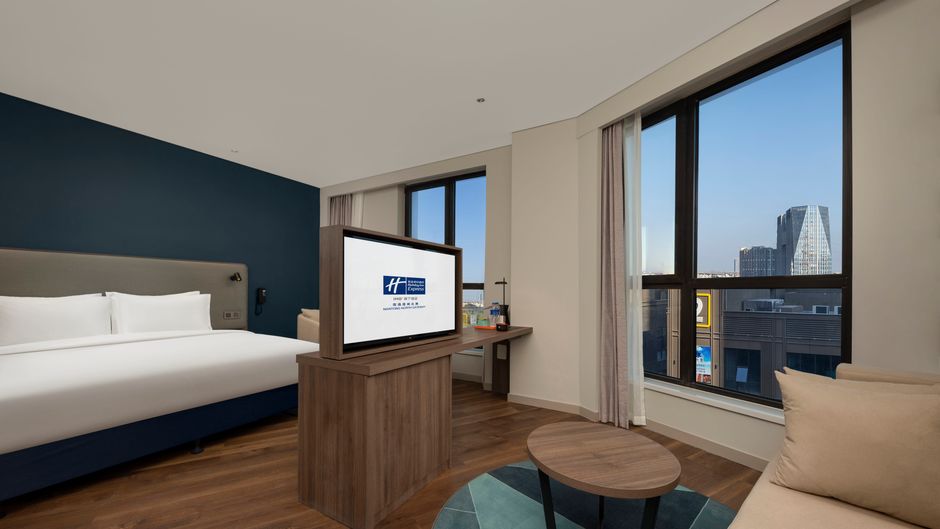 Holiday Inn Express North Gateway Room
