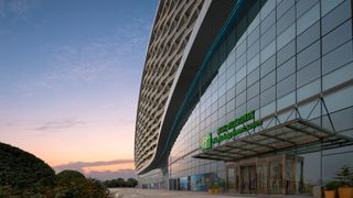 Holiday Inn & Suites International Expo
