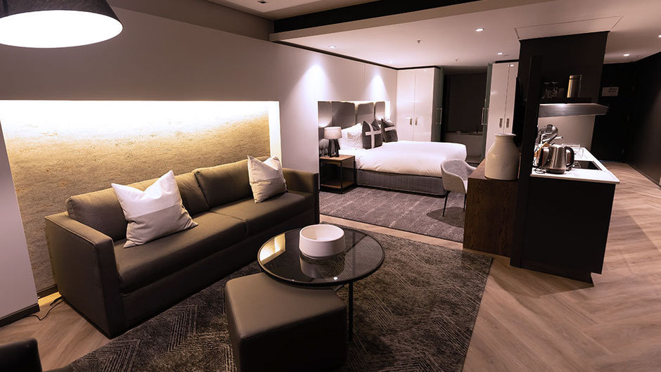 The Capital 15 on Orange Hotel Room