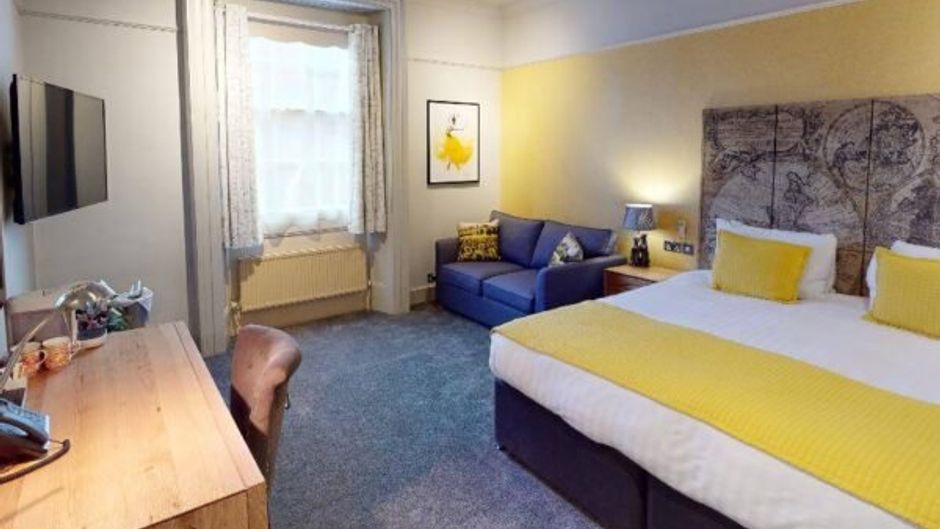 Christopher Hotel Room