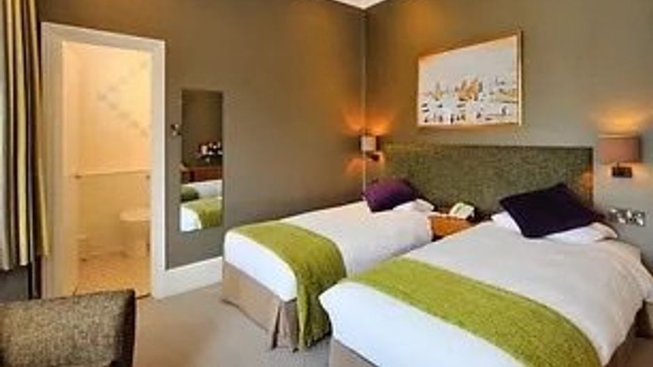 Ardington Hotel Room