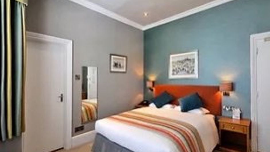 Ardington Hotel Room