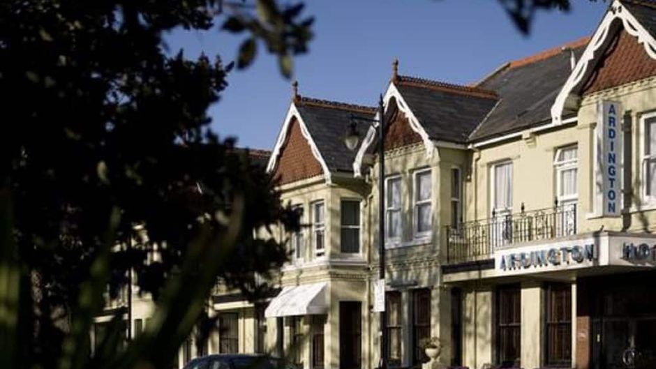 Ardington Hotel Exterior