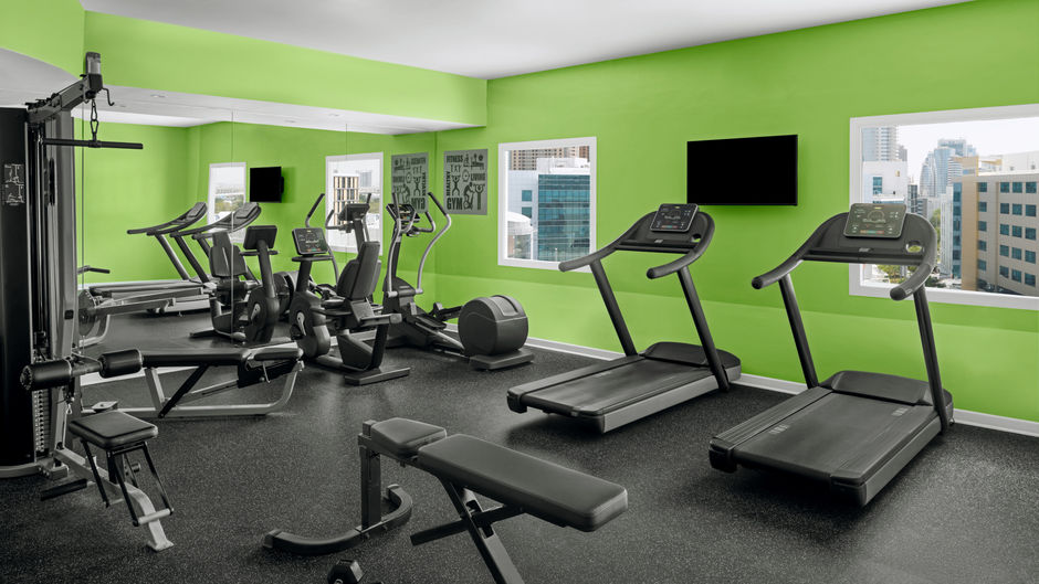Holiday Inn Express Dubai Internet City Health Club