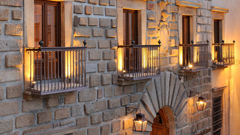 Hotel Palacio Carvajal Giron Exterior
