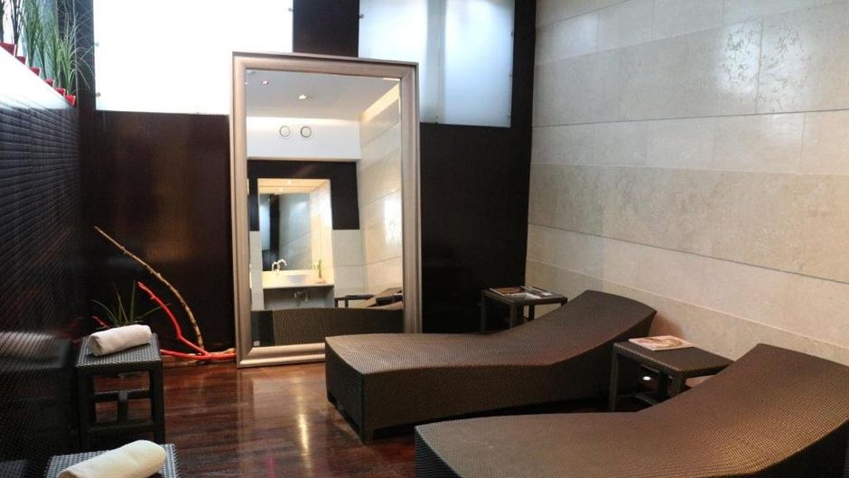 Levante Parliament Spa