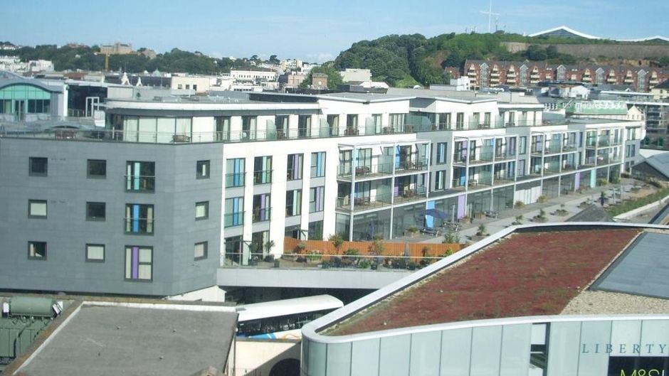 Liberty Apartments by BridgeStreet Exterior