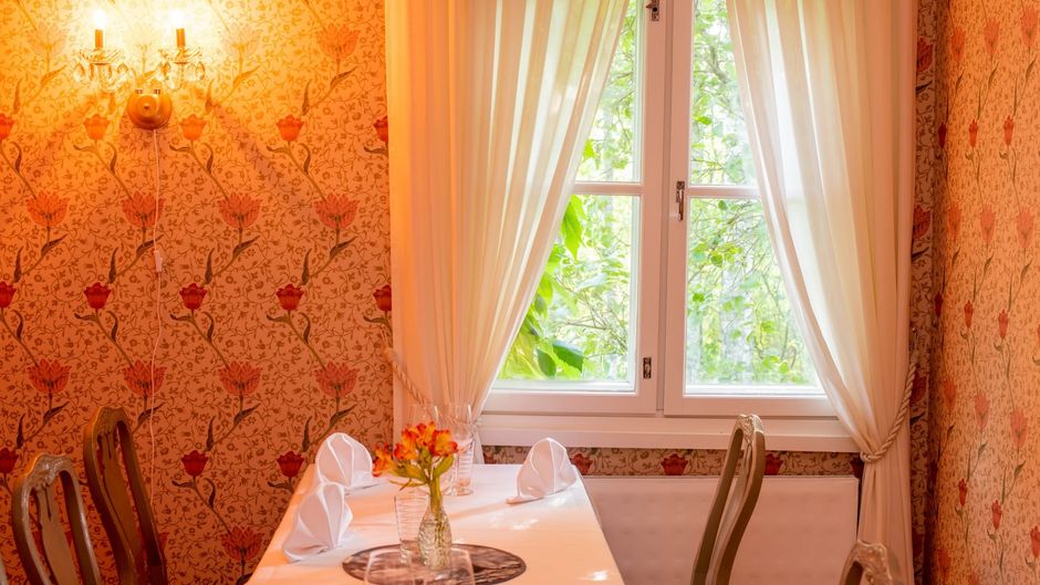 Krapi Hotel Restaurant