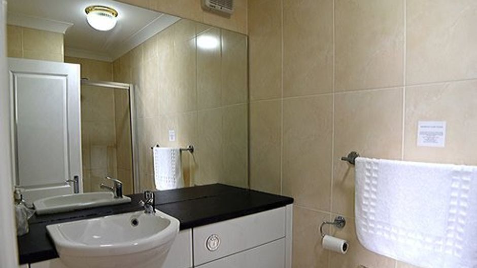 Dovedale Hotel Room