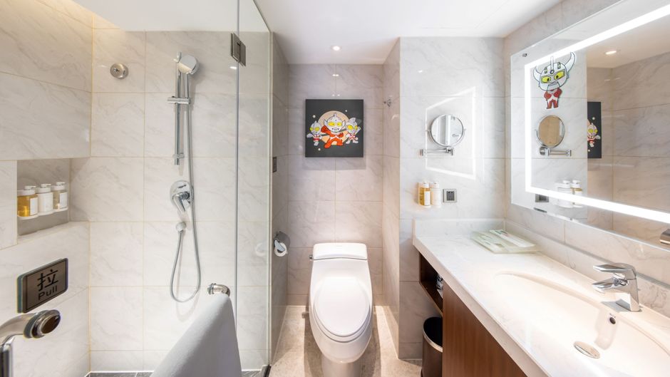 Holiday Inn Century City-WestTower Suite